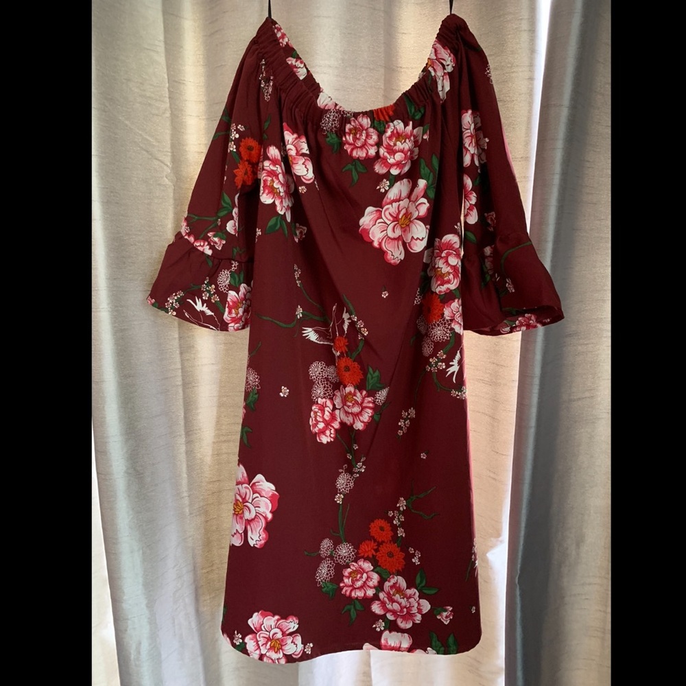 H&M Off the shoulder, classic piece